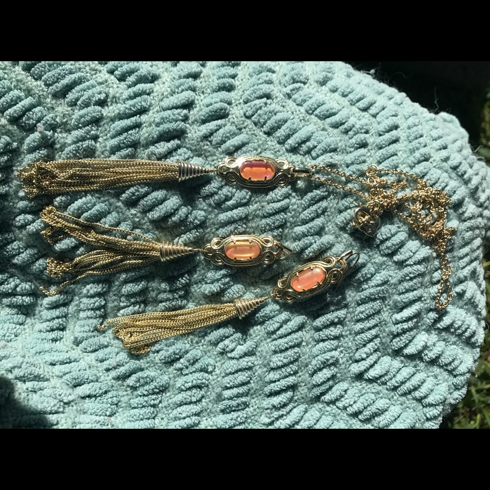 Kendra Coral Set